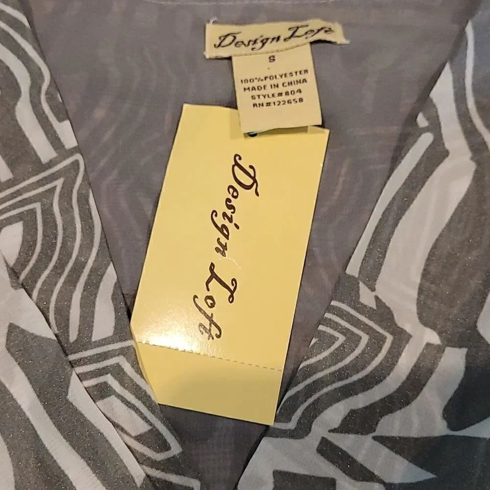 Design Loft sz S pullover poly top - Picture 5 of 11